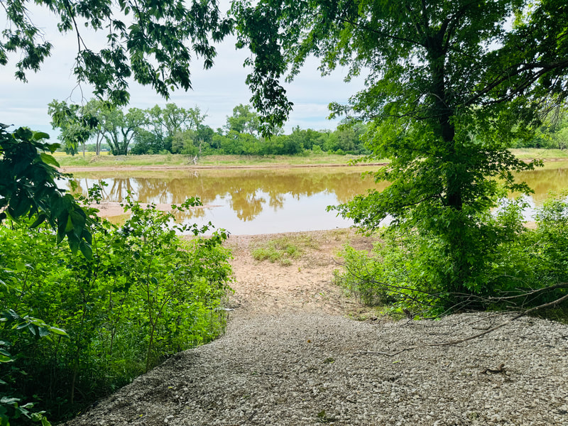 RV site at Rivershire