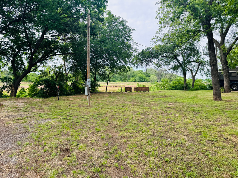 RV sites at Rivershire Resort