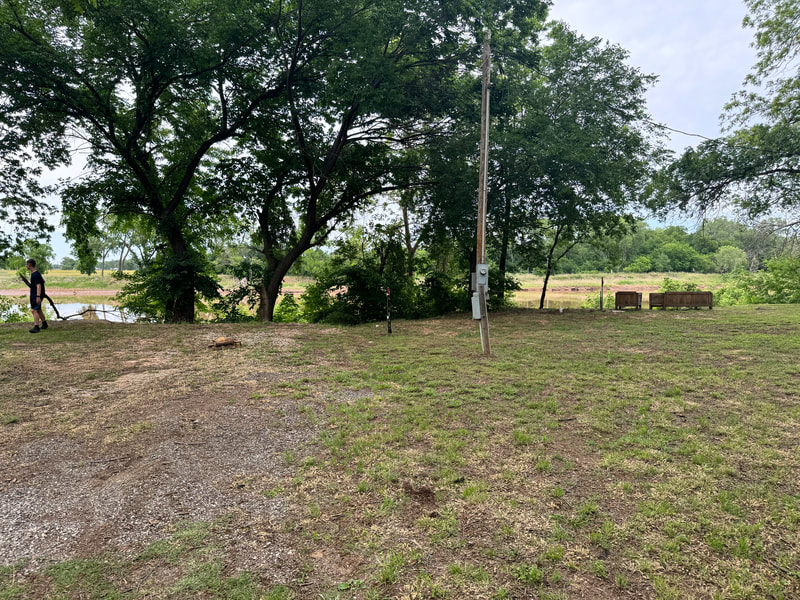 Riverside camping at Rivershire